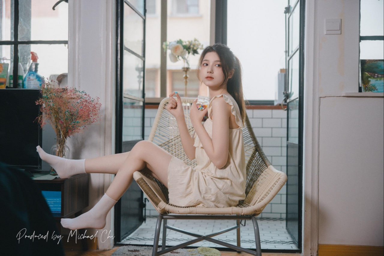 少女实在是太美好了 · 3张图片